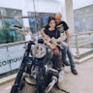 Meet your Posher, Roxy